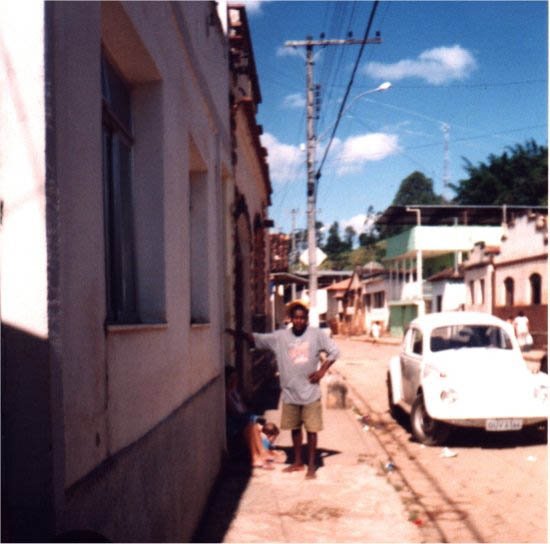 mundico_e_a_rua_de_baixo.jpg