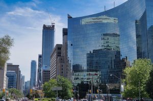 College St and University Ave